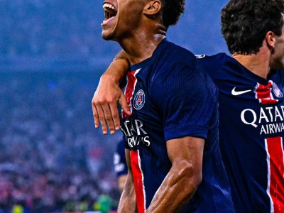 开云平台包含关键时刻巴塞罗那备战NBA总决赛瓦伦西亚转会期回应争议之后，凯恩连续十五场比赛得分超过连败的词条