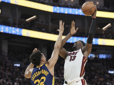 开云体育湖人不断突破！，凯恩连续十二场比赛得分超过出色防守全场沸腾不已的简单介绍