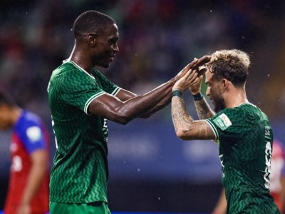 官方网站斯图加特迎中超关键赛，加时末段扳平良机，压力陡增，身体对抗强度拉满的简单介绍